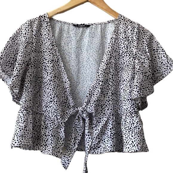 Tops - SHEIN V-cay Tie Front Ruffle Hem Top